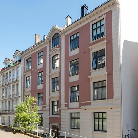 Dinbnb I Bnb-dream I 500m To Fish Market I Family-friendly